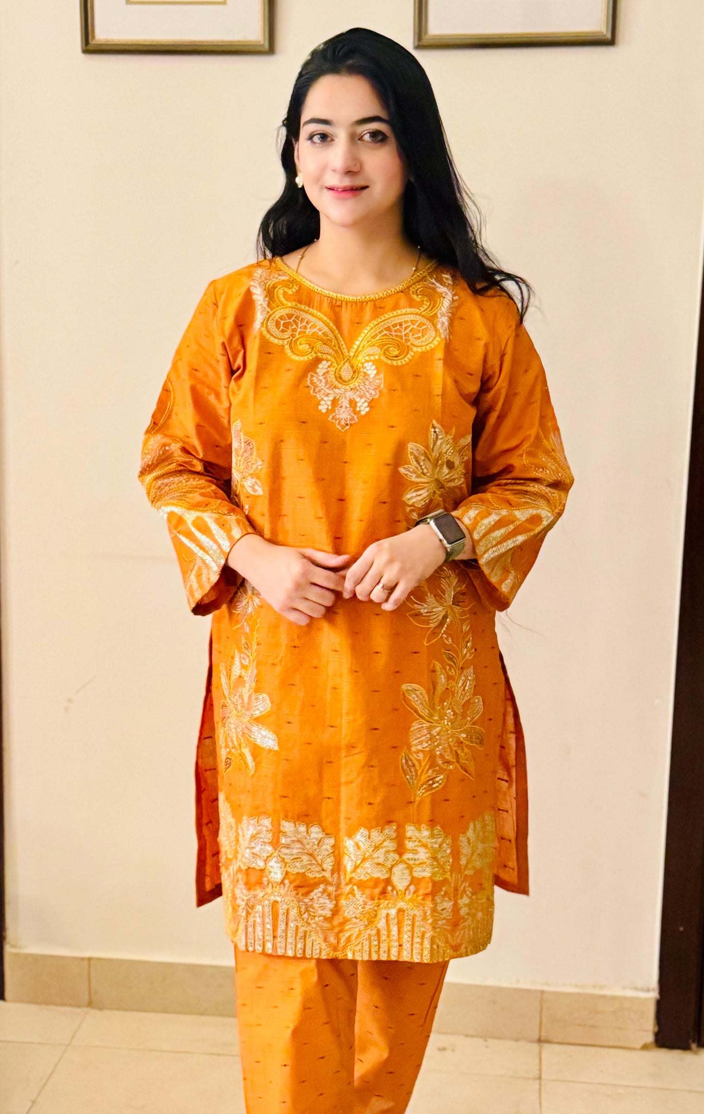 AYRA Embroided LAWN 2-PIECE K-010