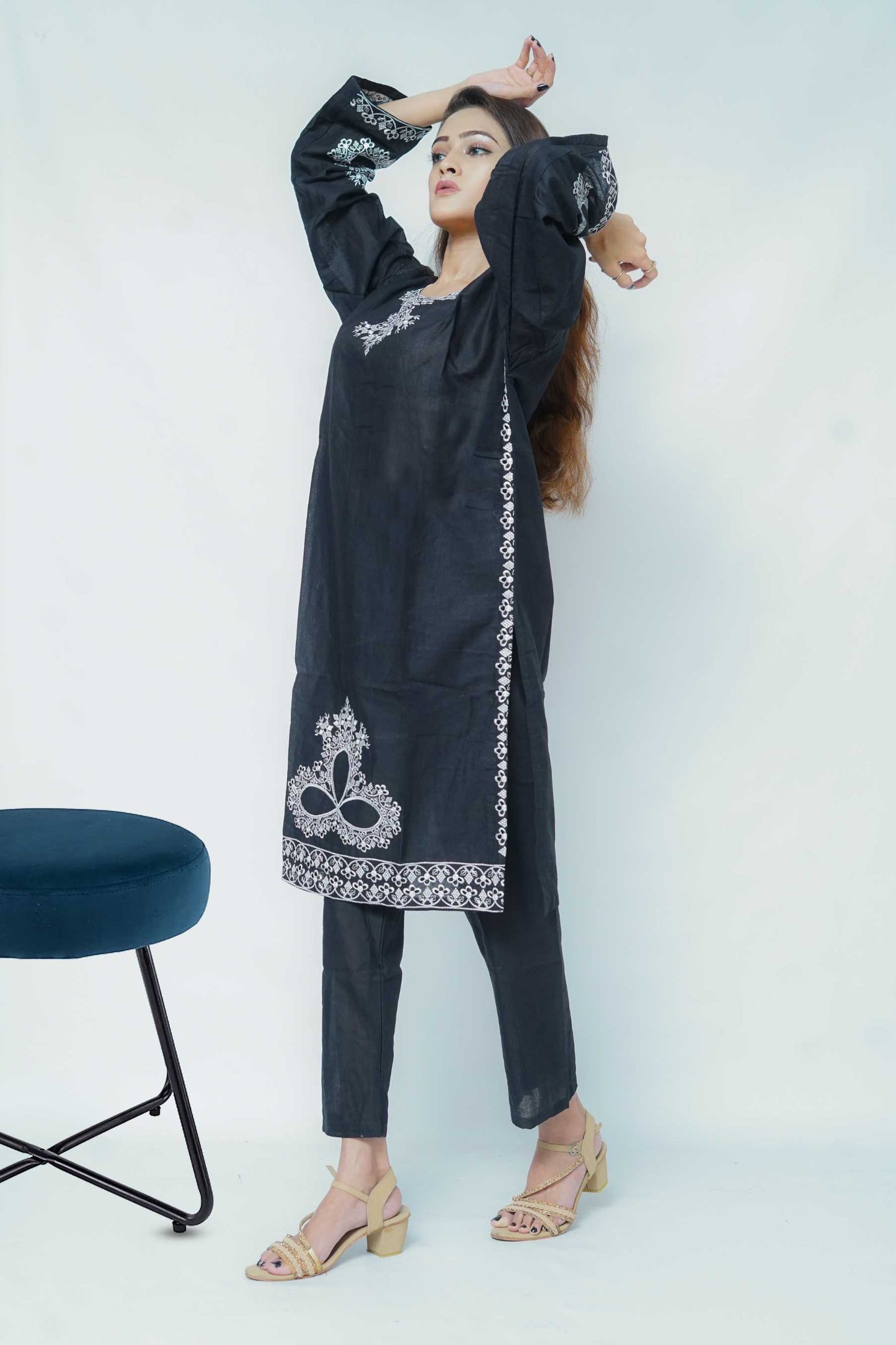 Trendy Threads